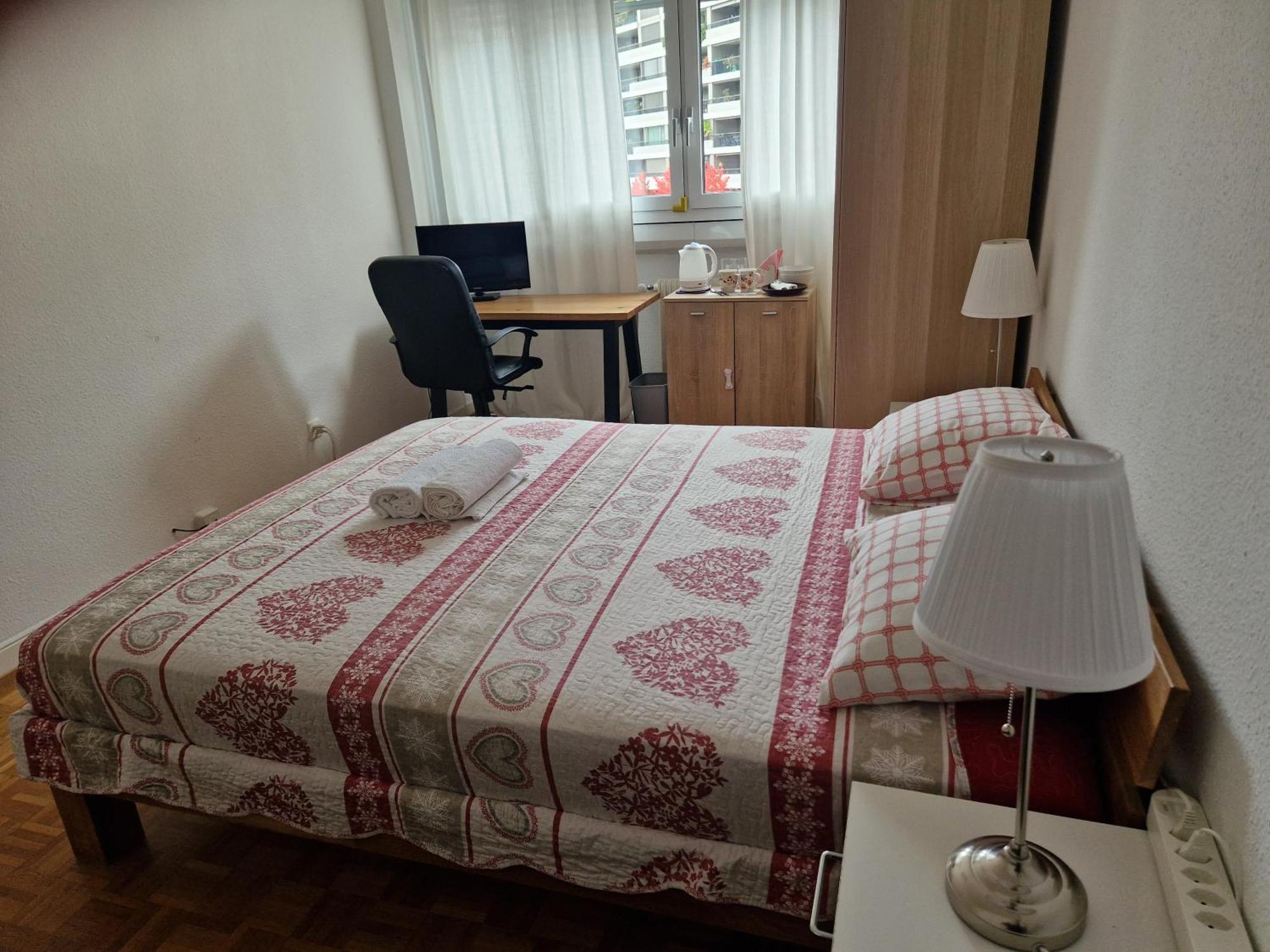 Room In Shared Apartment Geneva Exterior foto