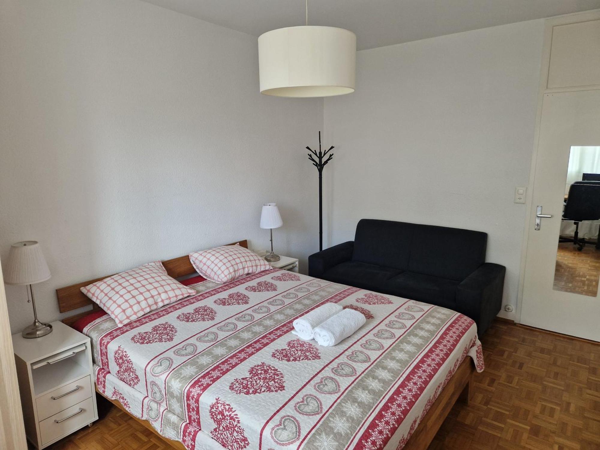 Room In Shared Apartment Geneva Exterior foto