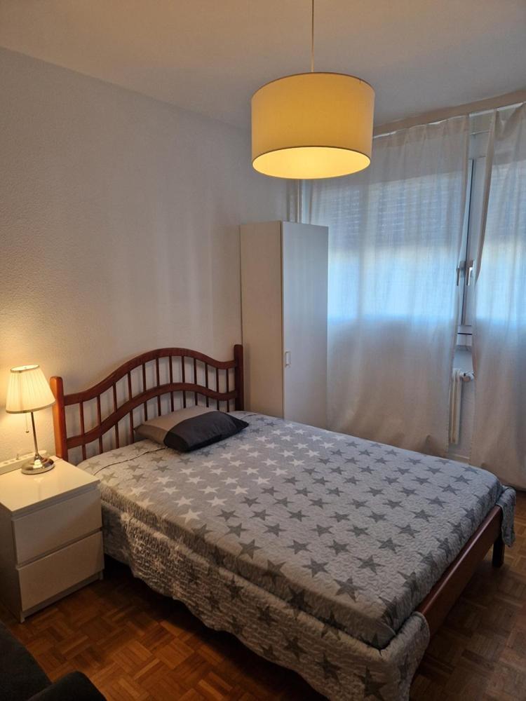 Room In Shared Apartment Geneva Exterior foto